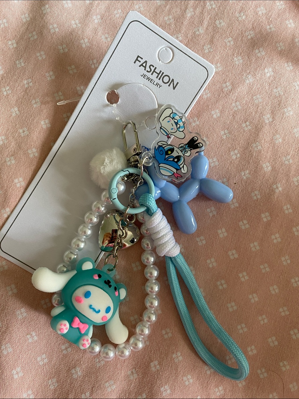 NWT Hand Crafted Blue Balloon Dog Pearl & Charm Keychain 💙🖤
